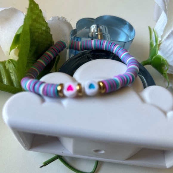 Winter Berry Wonder Handmade Bracelet - Picture 2 of 3